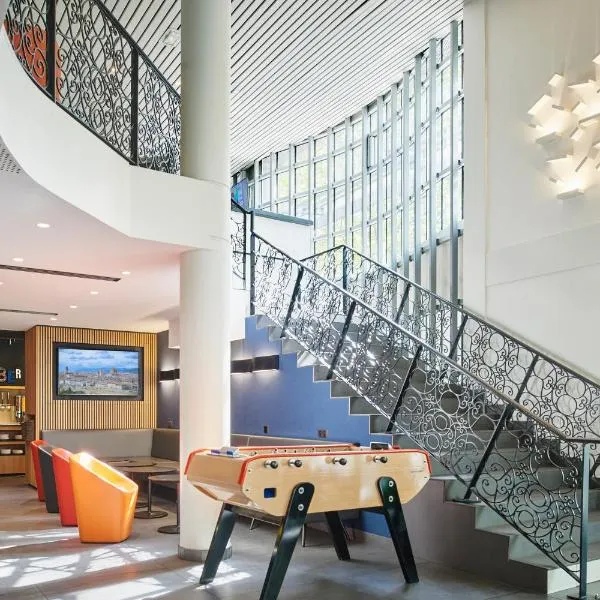 CAMPANILE PARIS 12 - Bercy Village, hotel em Paris