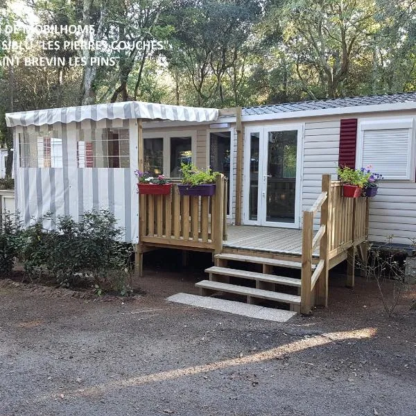 Agréable Mobilhome 6 - 8 places, hotel in Saint-Brevin-les-Pins