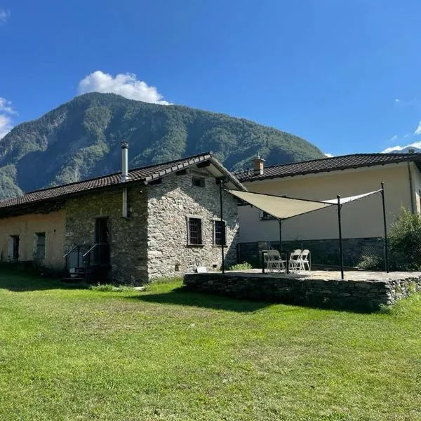 Rustico a Roveredo GR,位于Roveredo的酒店