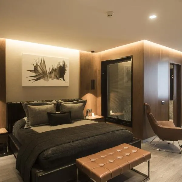 Zeniva Hotel, hotel in İzmir