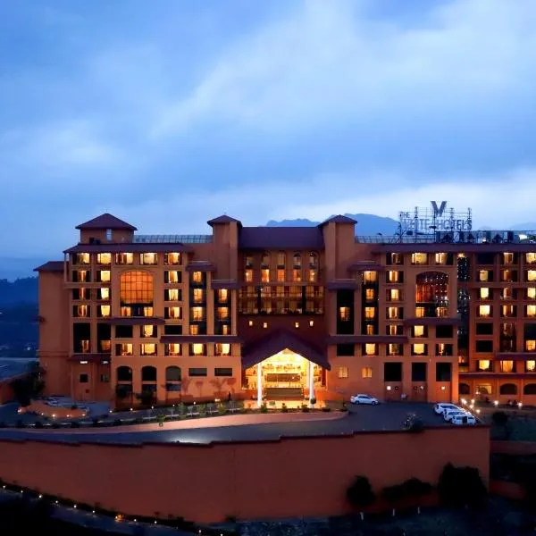 The White Hotel Katra, a member of Radisson Individuals, khách sạn ở Katra