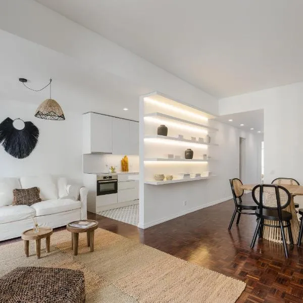 Casa Boma Lisboa - Design & Spacious Apartment With Balcony - Alvalade II, hotel a Lisbona