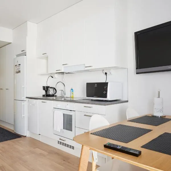 Keskeisen sijainnin uudiskohde, Seamless check-in, Baby crib, hotel di Turku
