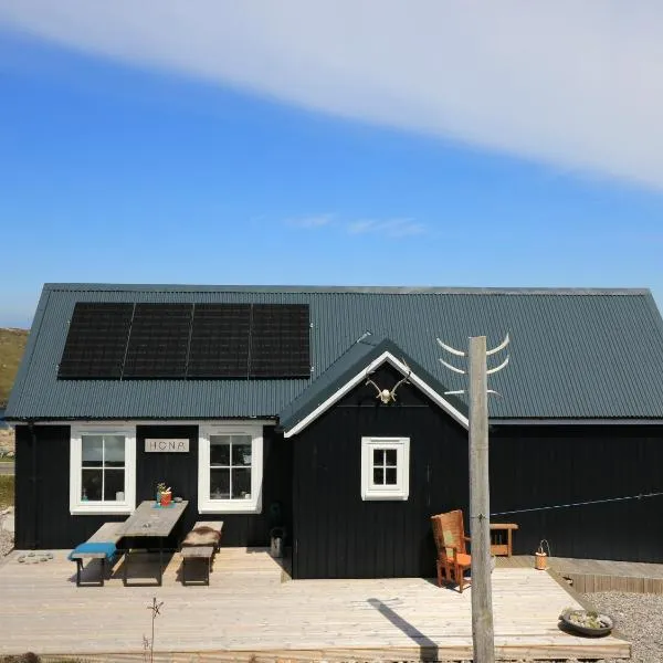 Hona、Mangerstaのホテル