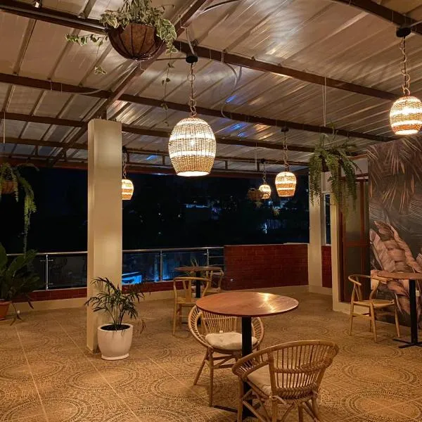 Santa Lucía Suite Hotel，位于查查波亚斯的酒店