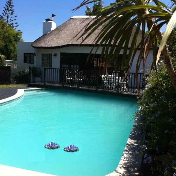 Birkenhead Manor, hotel in Bloubergstrand
