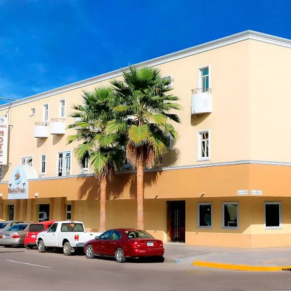 Hotel Fenix, hotel v mestu Los Mochis