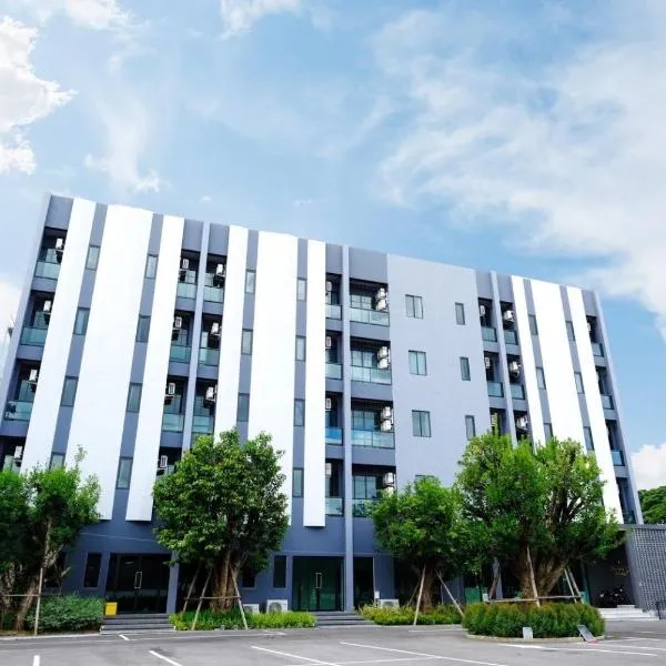Double J Hotel, hotel in Chiang Mai