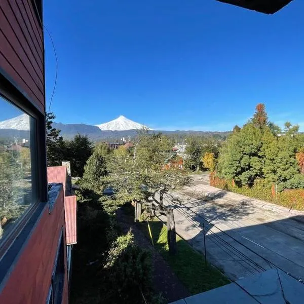 Departamento en Pucón ubicación privilegiada, 2 Habitaciones NRO WAP mas 569 dos uno 99 siete tres 32, hotel in Pucón