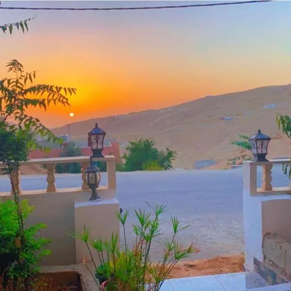 Petra Rose Apartment, ξενοδοχείο στο Ουάντι Μούσα