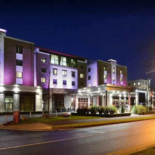Crowne Plaza Dublin Airport by IHG，位于桑特里的酒店