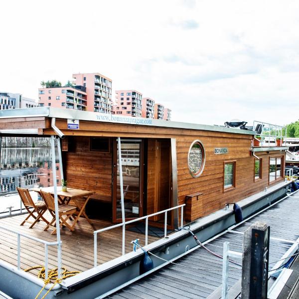 Houseboat Bonanza Prague, Praga