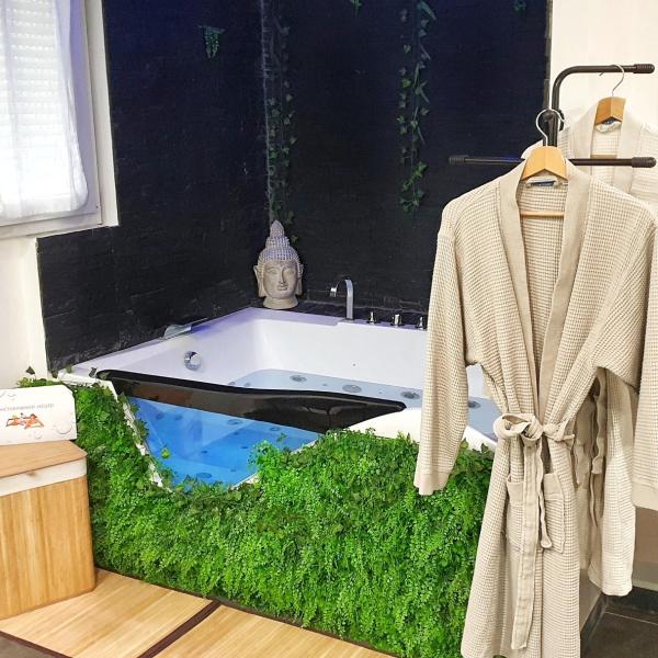 Suite Jacuzzi Privatif Plage Des Catalans, Marsylia