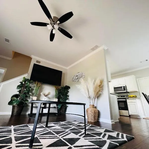 Stylish and Cozy Retreat، فندق في بوفورد