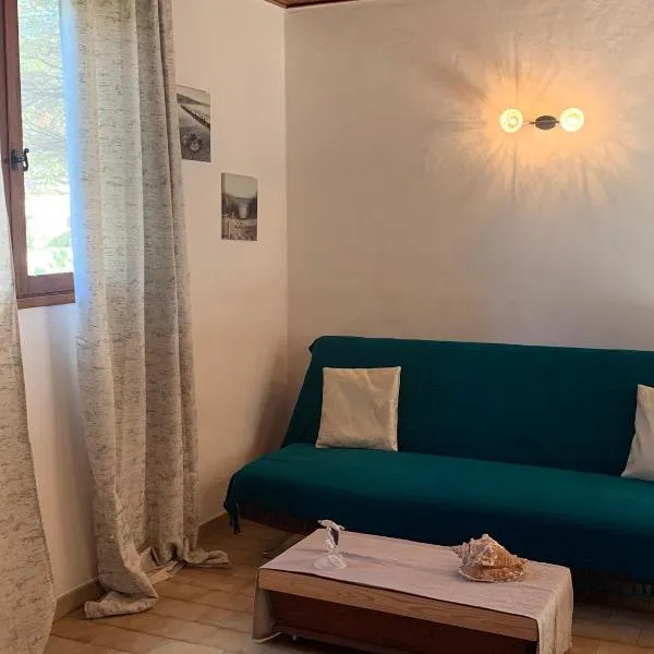 Gîte à Poggiale de Figari: Figari şehrinde bir otel