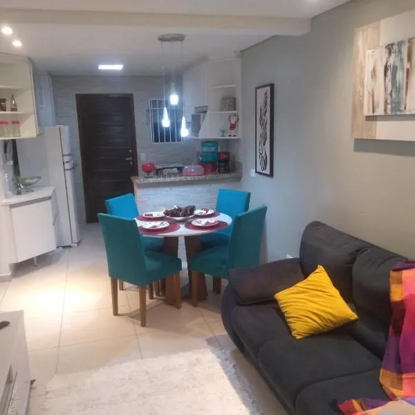 Apto Aconchegante a 30 mts do Mar e Pertinho do Centro, hotel v destinaci Matinhos