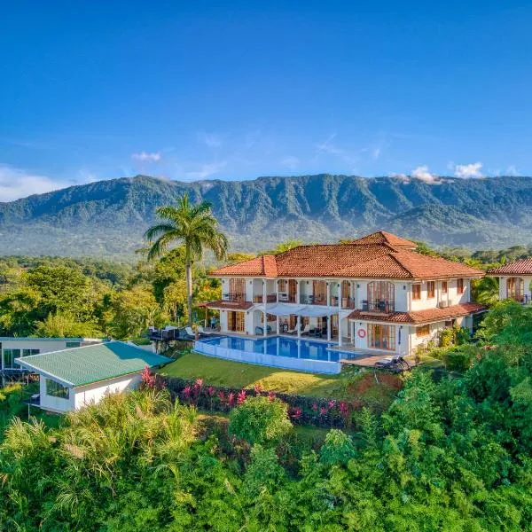 El Castillo Luxury Boutique Hotel-, hotel in Ojochal