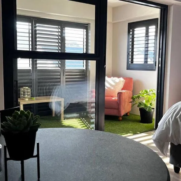 Hermanus Waterfront Apartment No.20, hotel in Hermanus
