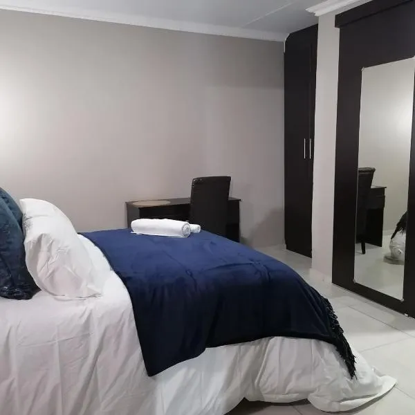 Lukhanya Guesthouse, hotel en Randfontein