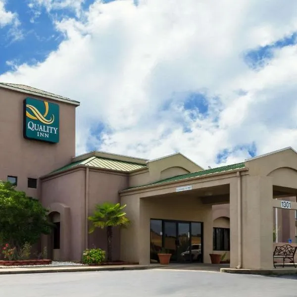 Quality Inn Meridian, hotel sa Meridian