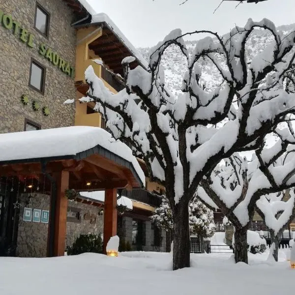 Hotel Saurat, hotell i Espot