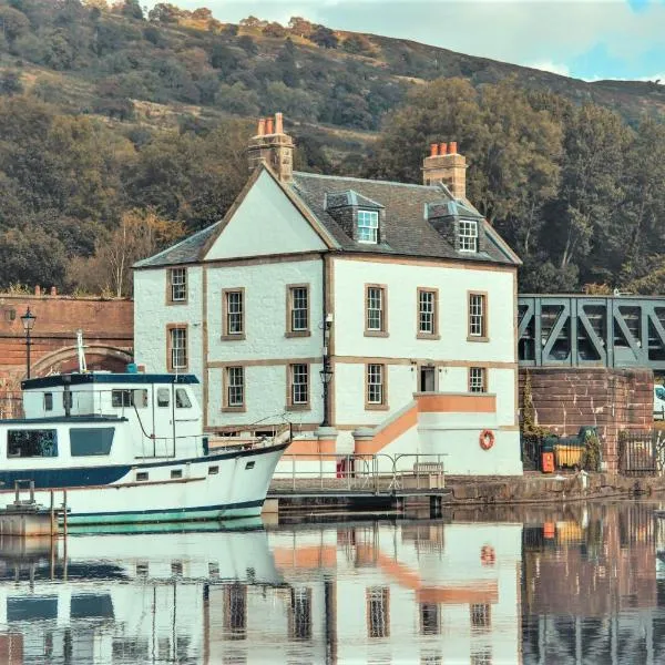 Custom House Hotel, hotel in Bowling