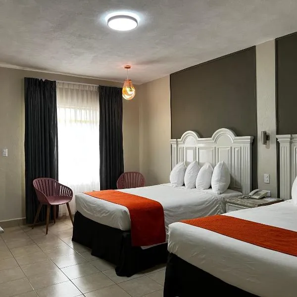 HOTEL LOS ROBLES, hotel v destinaci Nuevo Laredo