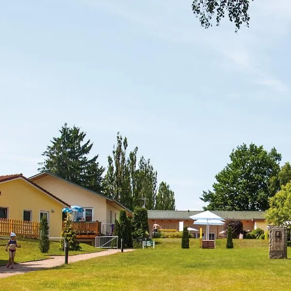 Ferienanlage - Zum See & Hotel, hotel in Plau am See