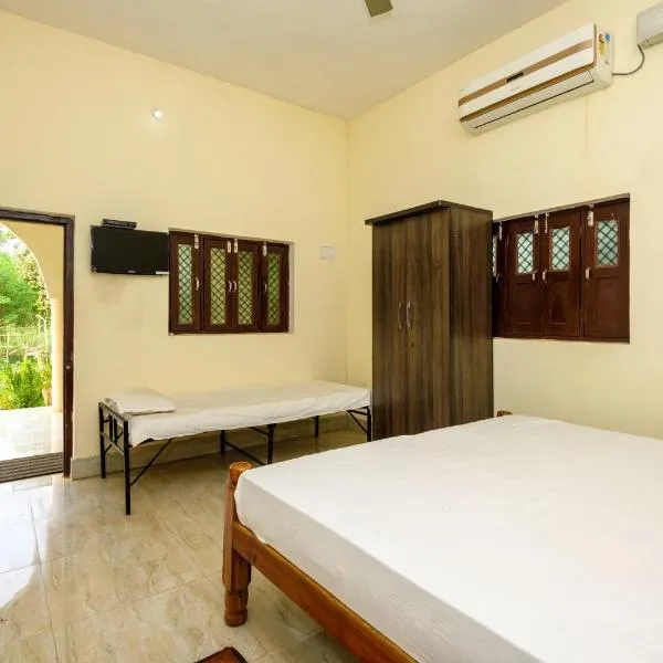 Aryan Camp - Riverside Farmstay, Panna Tiger Reserve, Madla, hotel in Panna