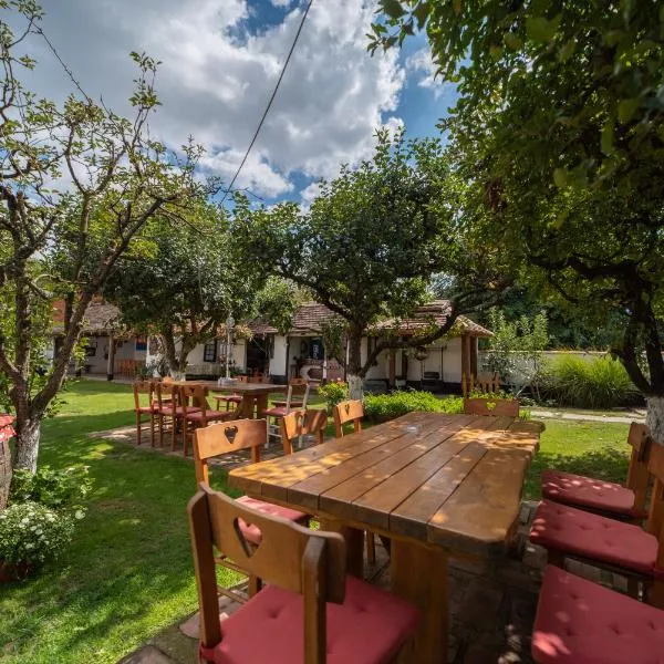 Domacinstvo Cikic Zasavica, hotel en Zasavica