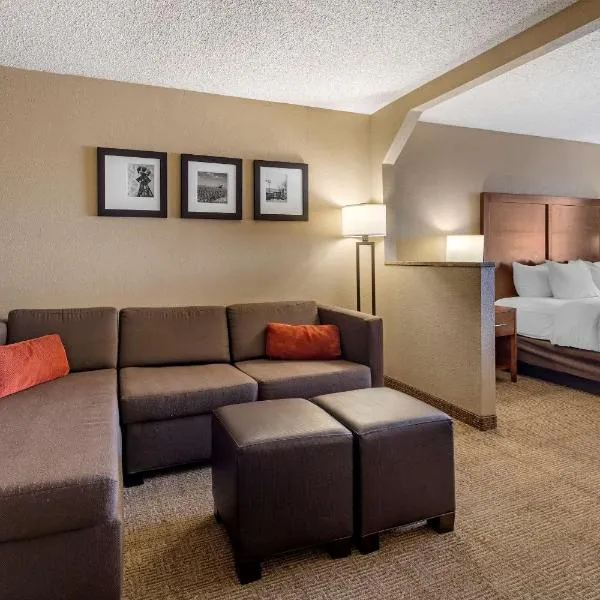 Comfort Inn & Suites Hays I-70, hotel en Hays