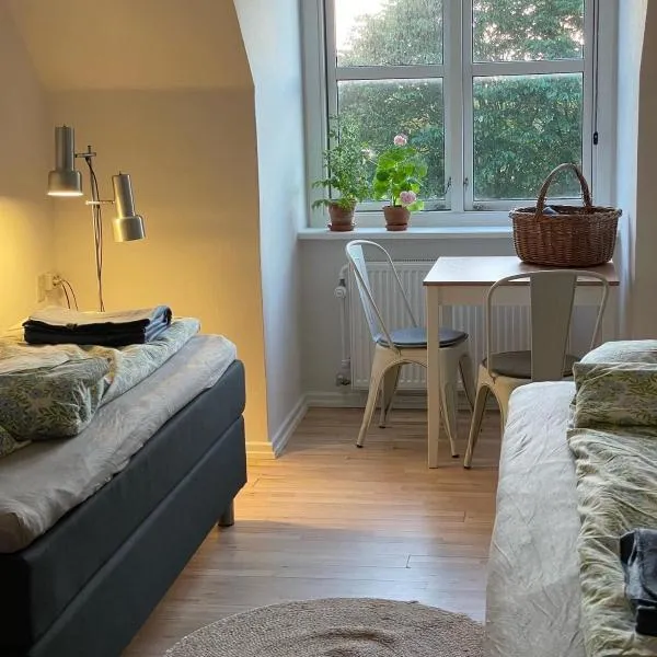 Room 16 - Hawkraft kulturhotel, hotel in Vestervig