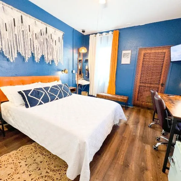 ITH San Diego Mission Beach Backpacker Hostel，位于圣地亚哥的酒店