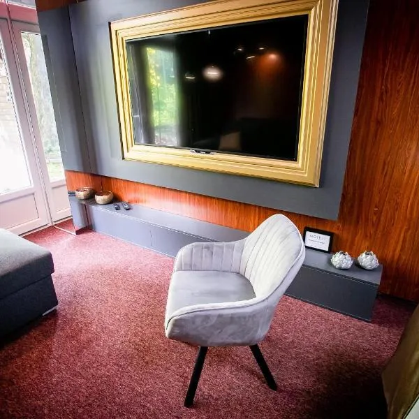 Motel1- A megfizethető luxus!, hotel in Dunaújváros