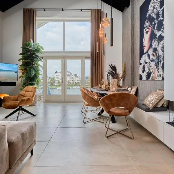 Nomad Water Lodge, hotel v destinaci Harderwijk