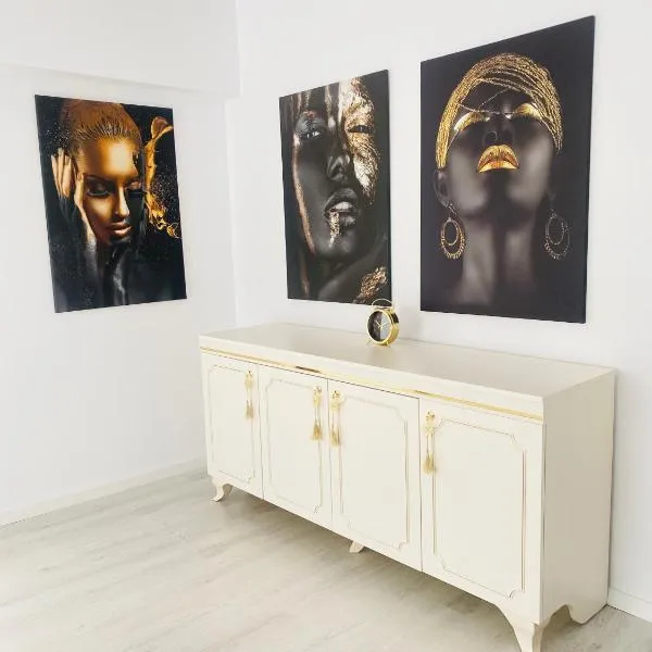 Luxury Queen, Hotel in Câmpulung Moldovenesc