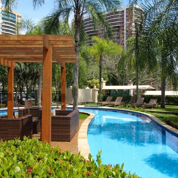 Barra da Tijuca - 508 - De Frente para Maravilhosa Piscina - Estacionamento Gratuito - Academia Comphania Atletica - Balsa para Praia Grátis - Microondas - Geladeira Grande - Recepção 24horas - Wi-Fi - Com Pia, hotel no Rio de Janeiro