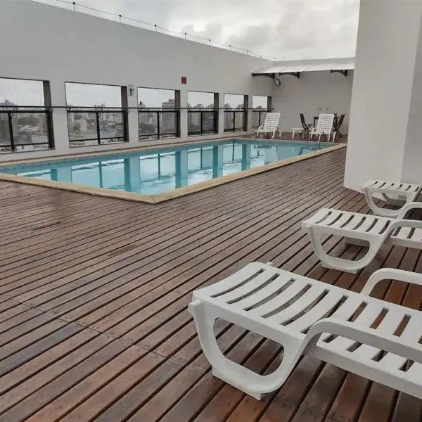 Apto acolhedor, confortável e bem localizado, hôtel à Campos dos Goytacazes