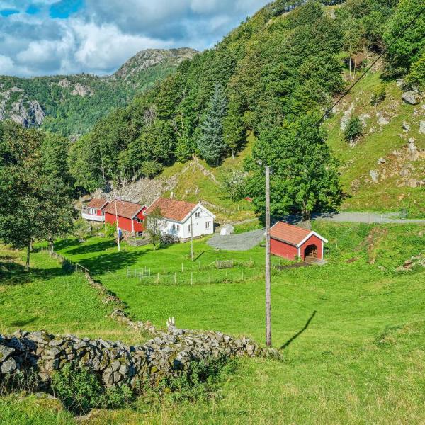 Amazing Home In Hidrasund With Wifi, Eide