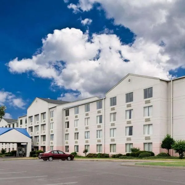 Rodeway Inn Greenville, хотел в Грийнвил