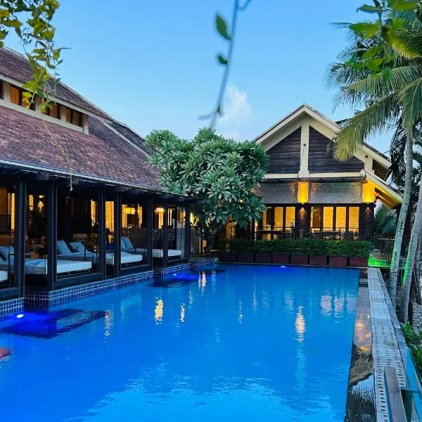 The Blossom Resort Island Da Nang - Onsen Included、ダナンのホテル
