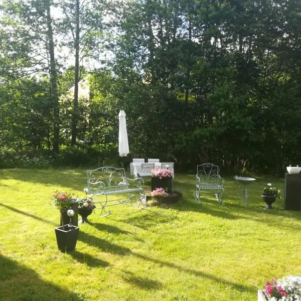 Apartment Melanie、Hovmantorpのホテル