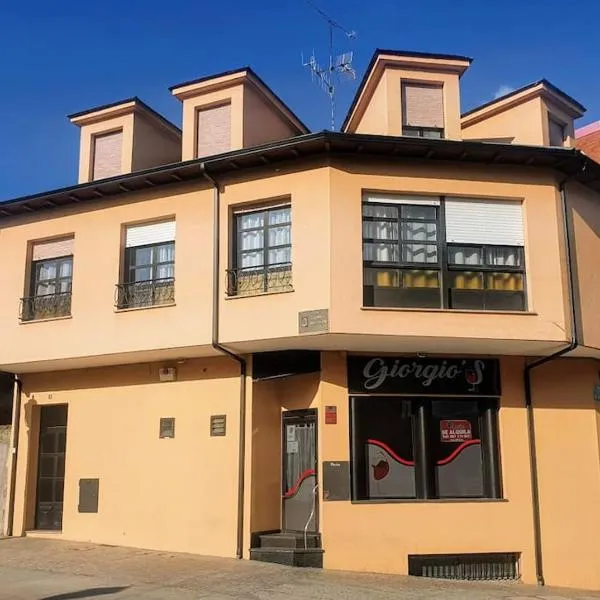 Apartamento en el casco antiguo de Ponferrada, hôtel à Ponferrada
