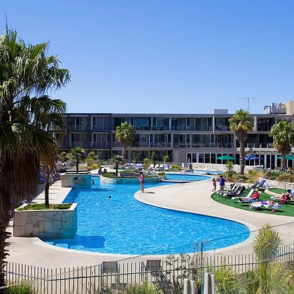 Resort Two Bedroom 257, hotel in Torquay