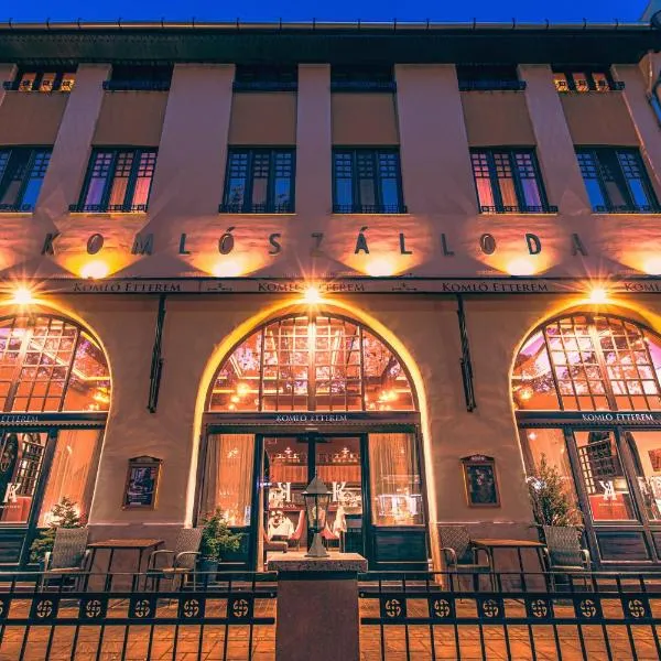 Komló Hotel Gyula，位于久洛的酒店