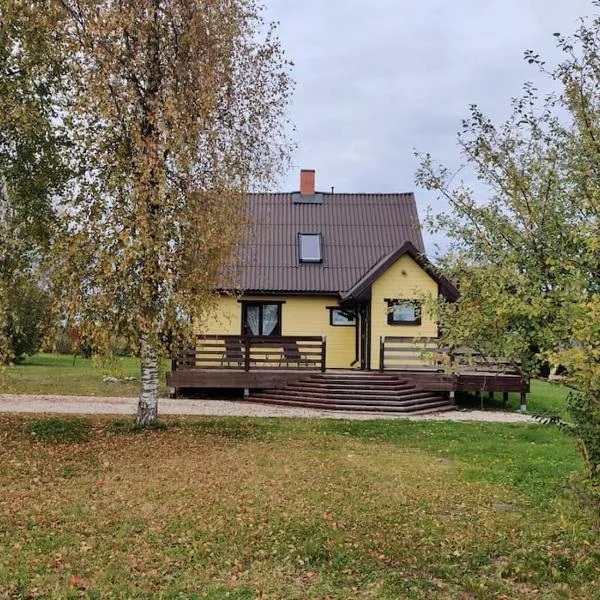 Ilvese Cottage Lintsi jõe kaldal, ξενοδοχείο σε Änari