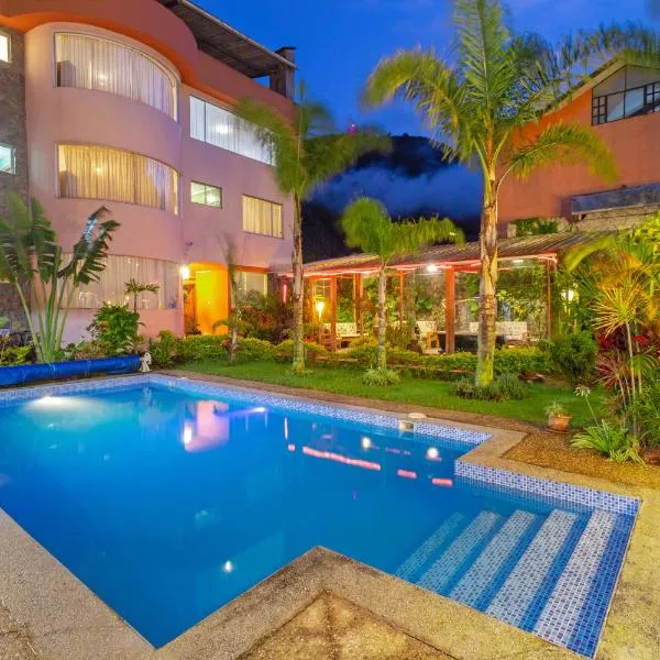 Napolitano Apart Hotel, hotel in Baños