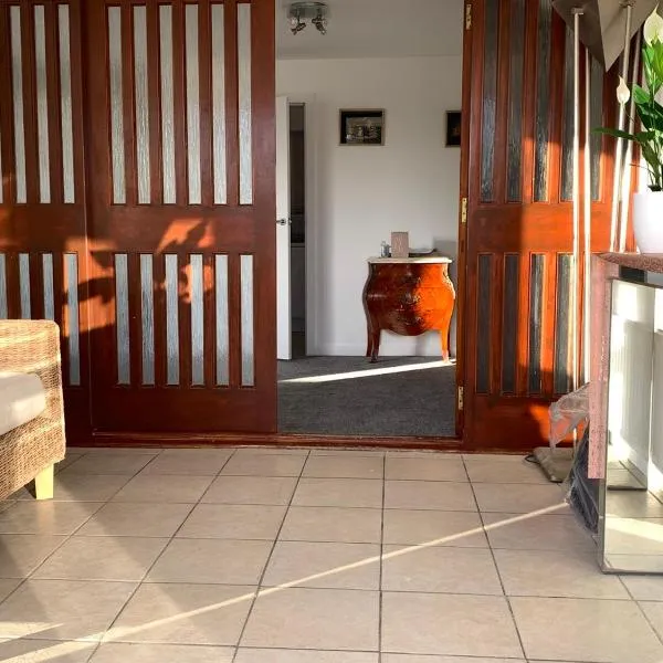 Beach Front Apartment with Free Parking, St Annes, hotel v destinácii Lytham St Annes