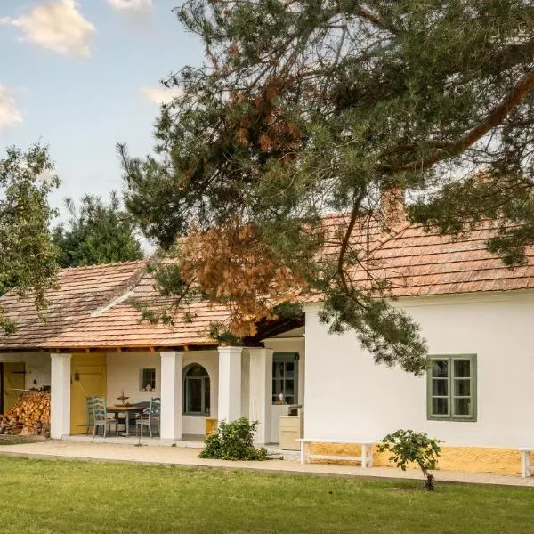 Nálunk, vidéken - Cottage 54, hotel in Ásványráró