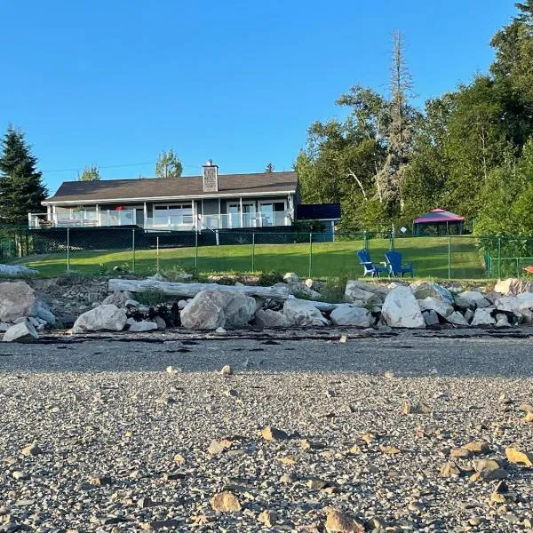 Sunset Tides, Hotel in Oak Haven